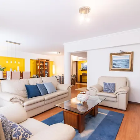 Sun Sao Pedro (Sao Miguel)